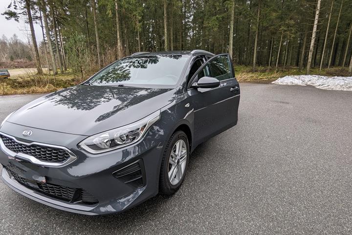 Grå Kia Ceed fra 2020