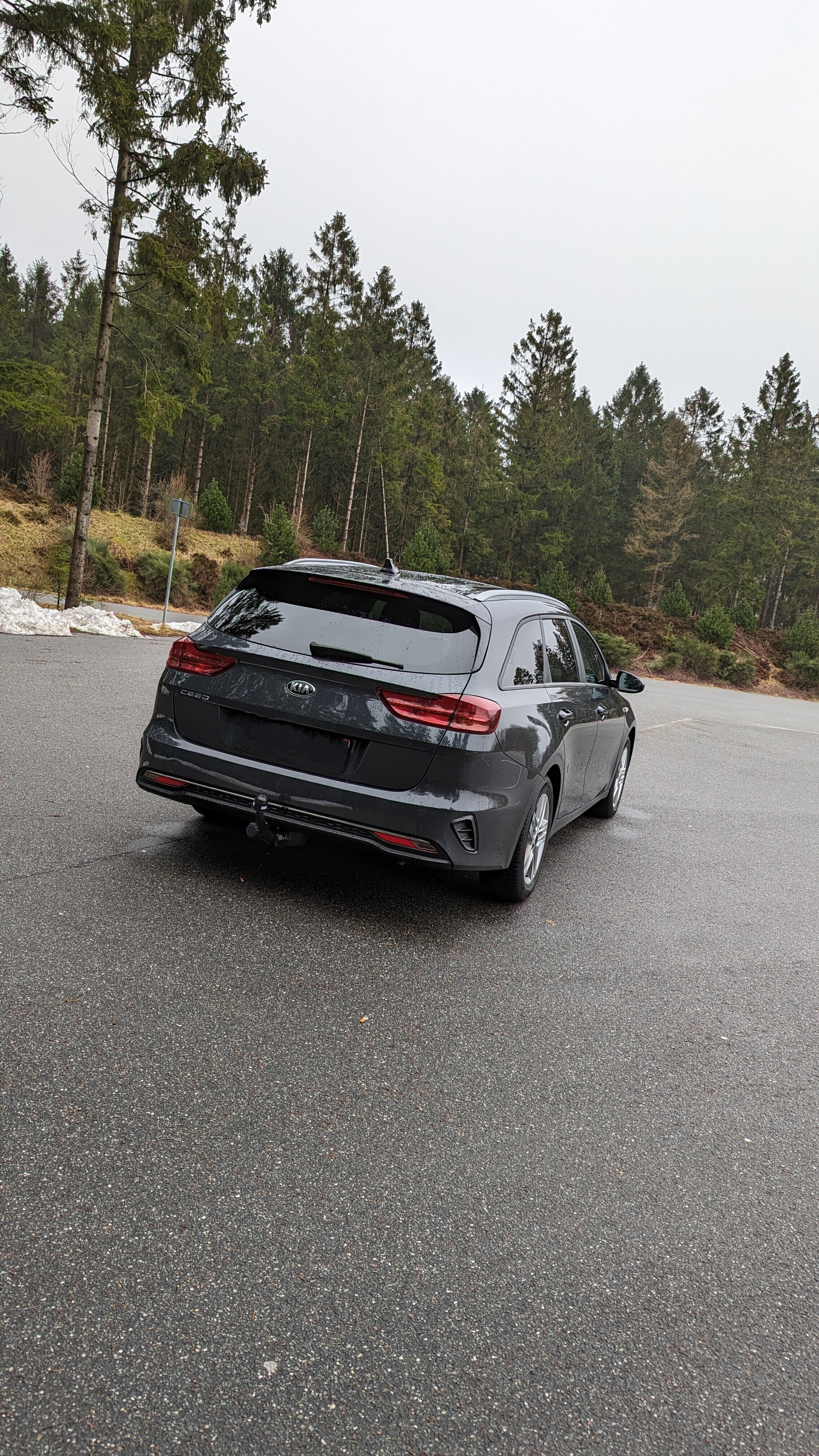 Grå Kia Ceed fra 2020