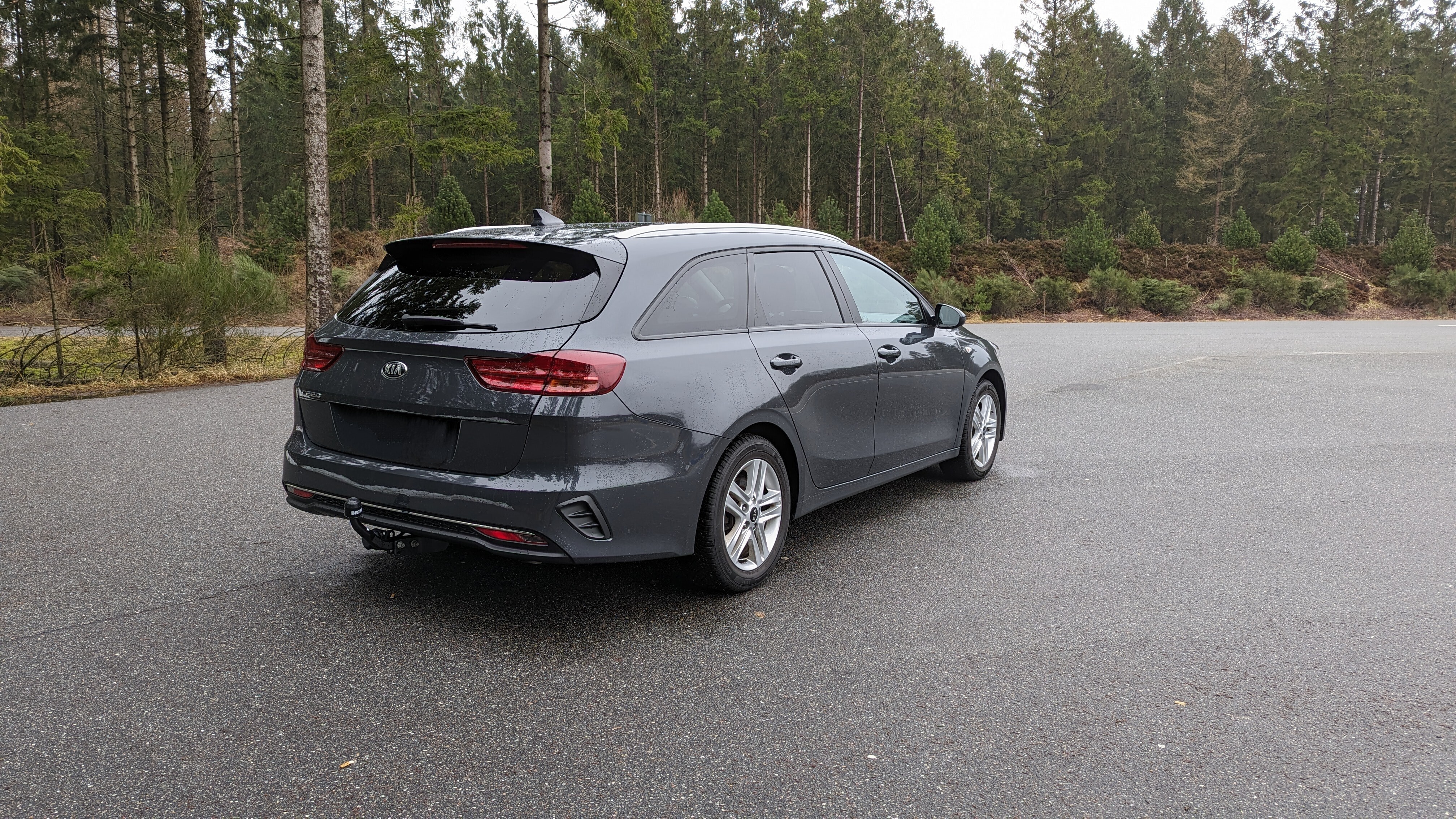 Grå Kia Ceed fra 2020