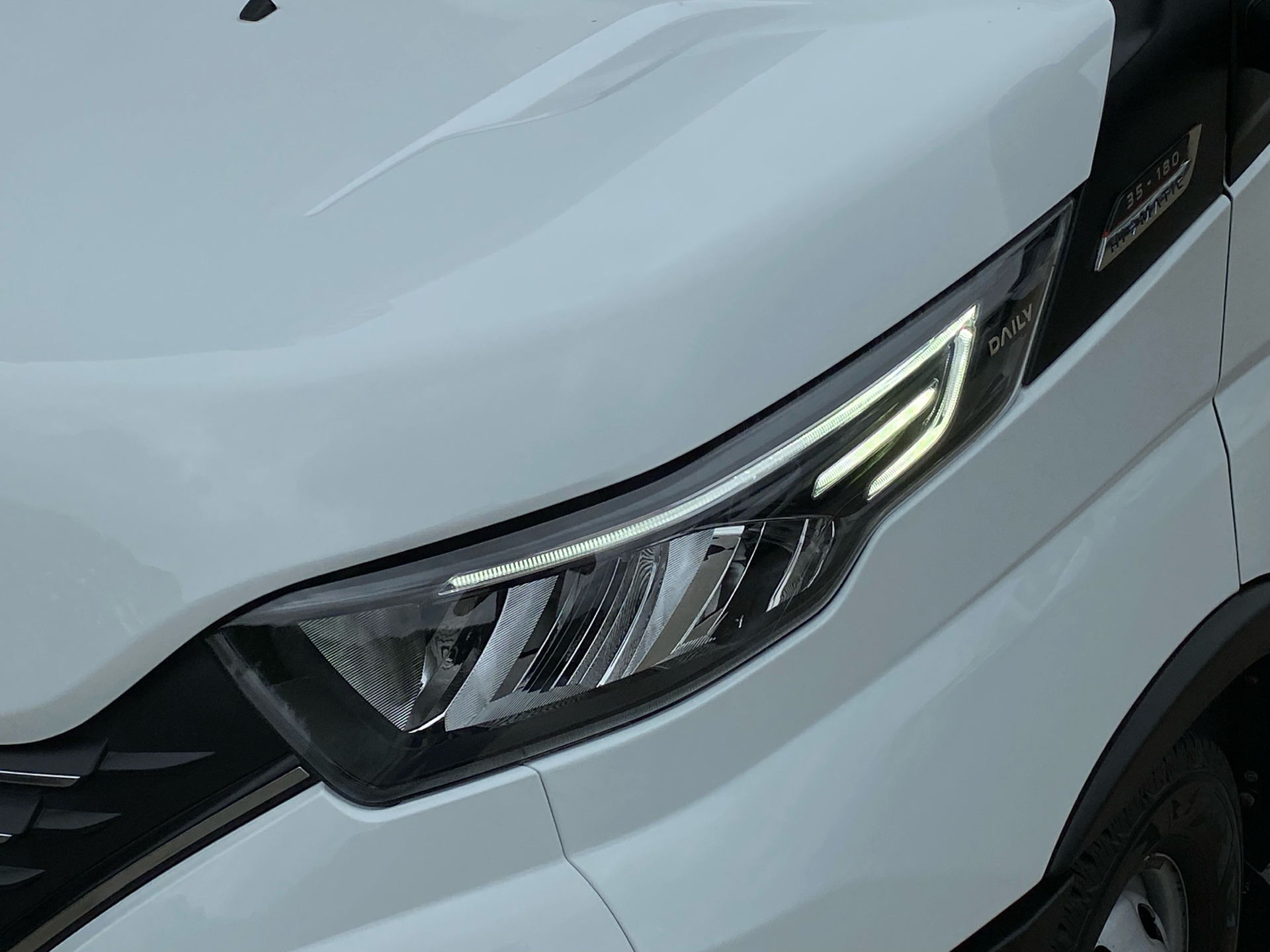 Iveco Daily 3,0 35C18 4100mm D 180HK Ladv./Chas. 8g Aut.