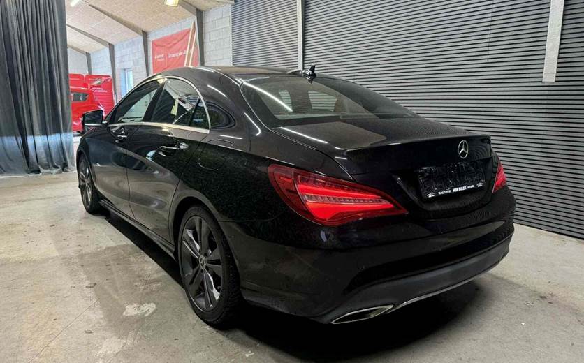 Mercedes CLA200