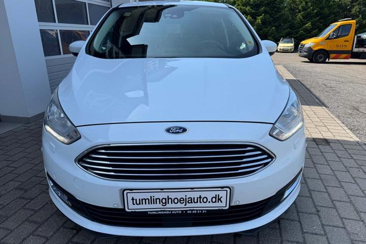 Hvid Ford C-MAX fra 2015 set udefra