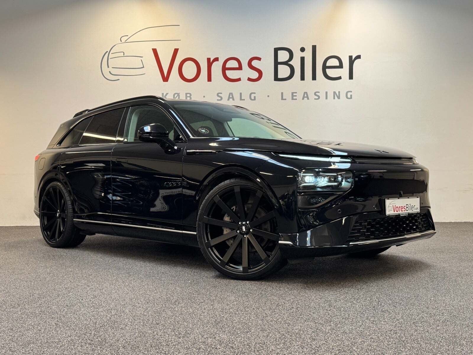 Sort Xpeng G9 fra 2023