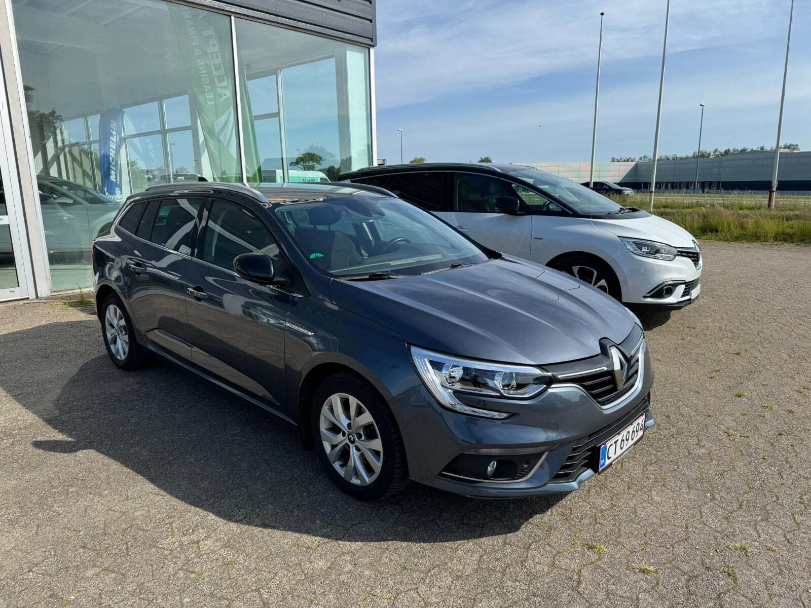 Renault Megane IV 1,3 TCe 140 Intens Sport Tourer EDC