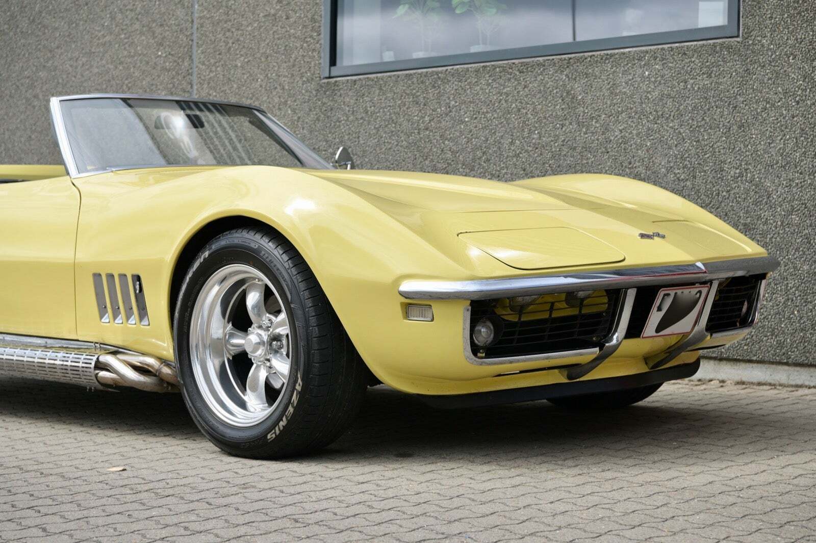 Chevrolet Corvette Convertible