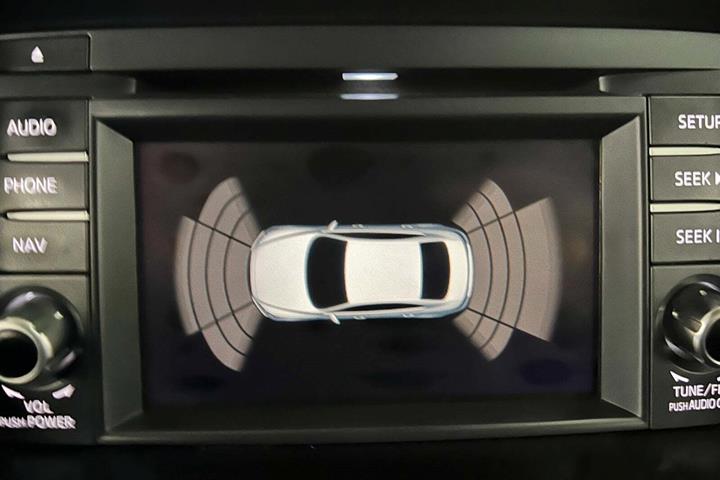 Grå Mazda 6 fra 2013