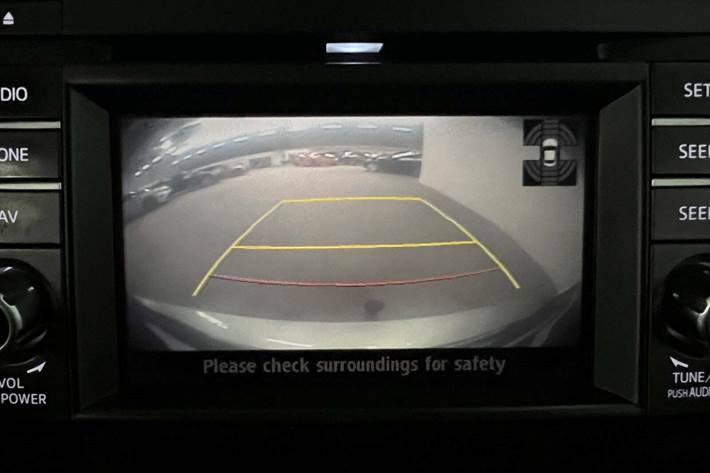 Grå Mazda 6 fra 2013