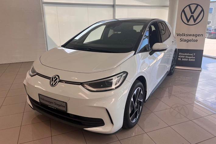 Hvid VW ID.3 fra 2024 set udefra