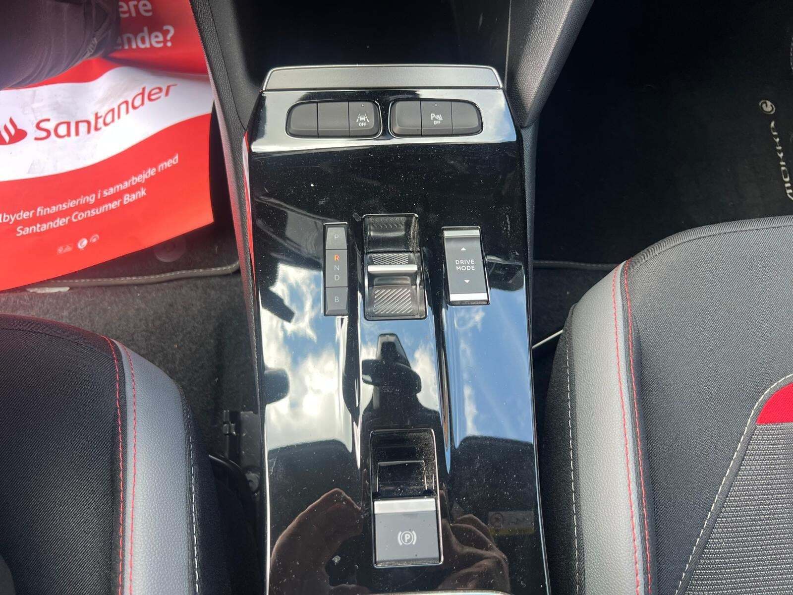 Sort Opel Mokka-e fra 2023