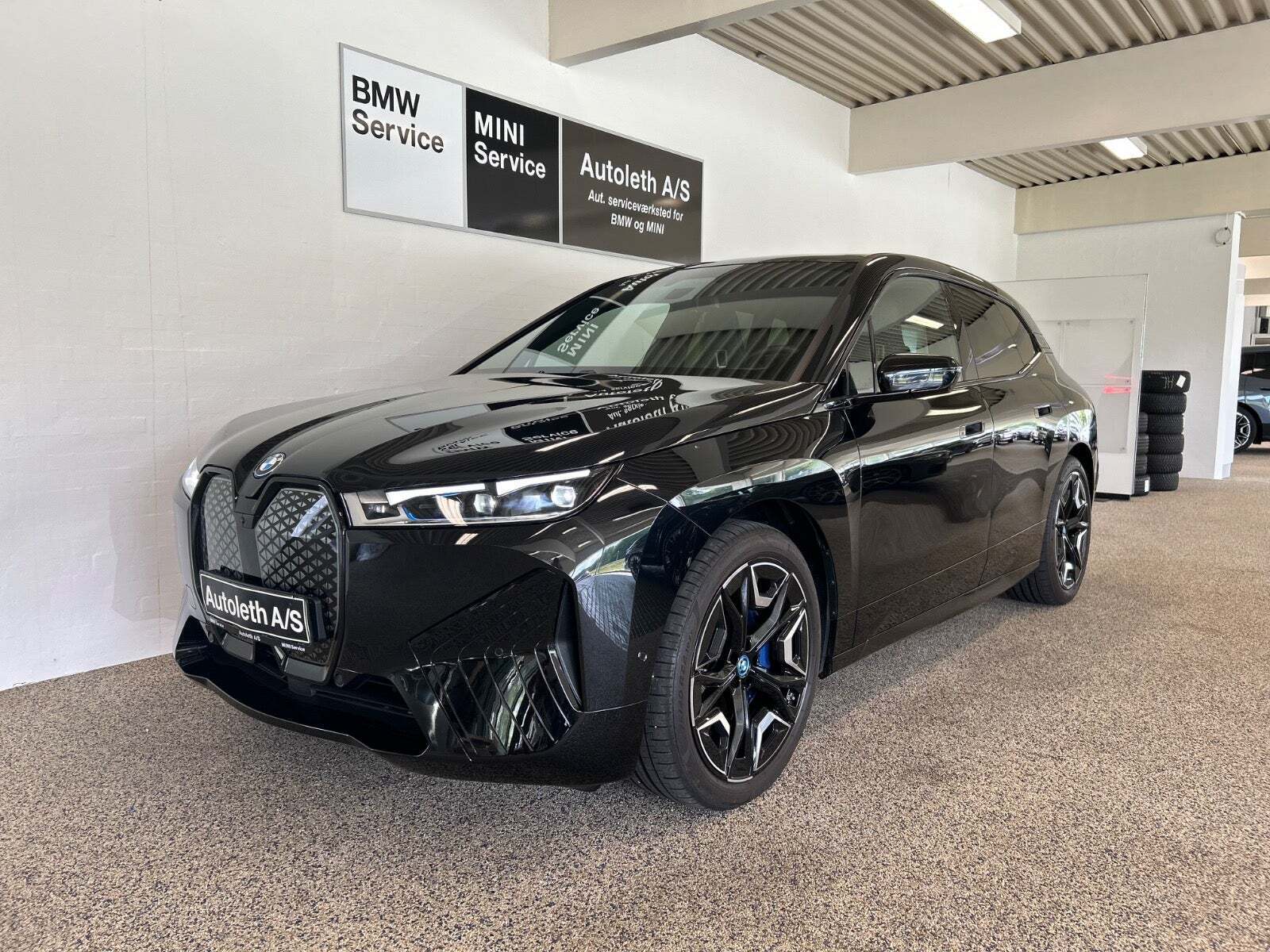 BMW iX xDrive40 Supercharged