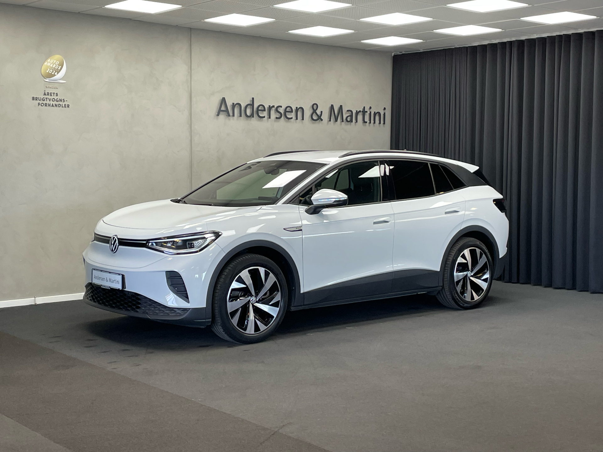 Hvid VW ID.4 fra 2021 set udefra