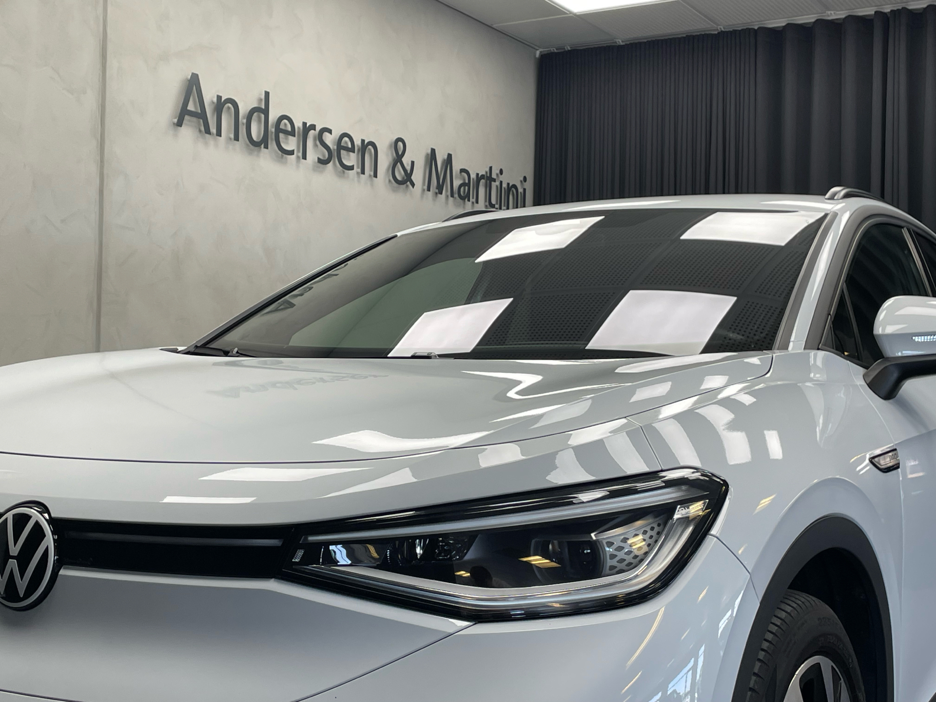 VW ID.4 EL Pro Business Performance 204HK 5d Aut.