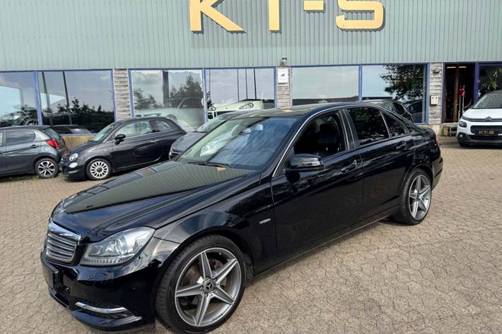 undefined Mercedes C200 fra 2011 set udefra