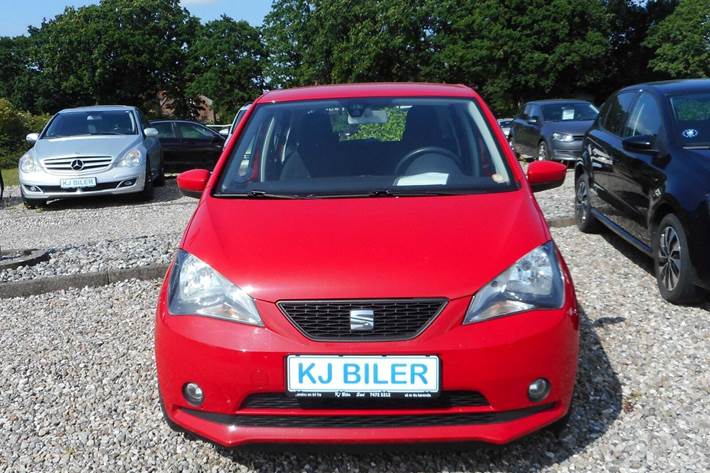 Rød Seat Mii fra 2016