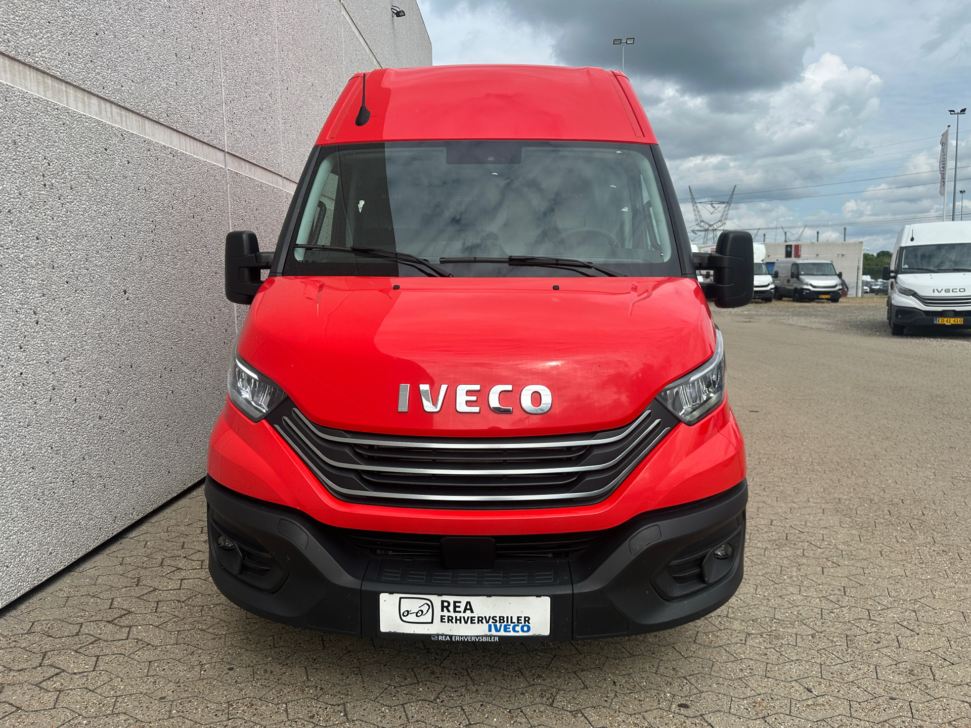 Iveco Daily 3,0 35S18 12m3 D 180HK Van 8g Aut.