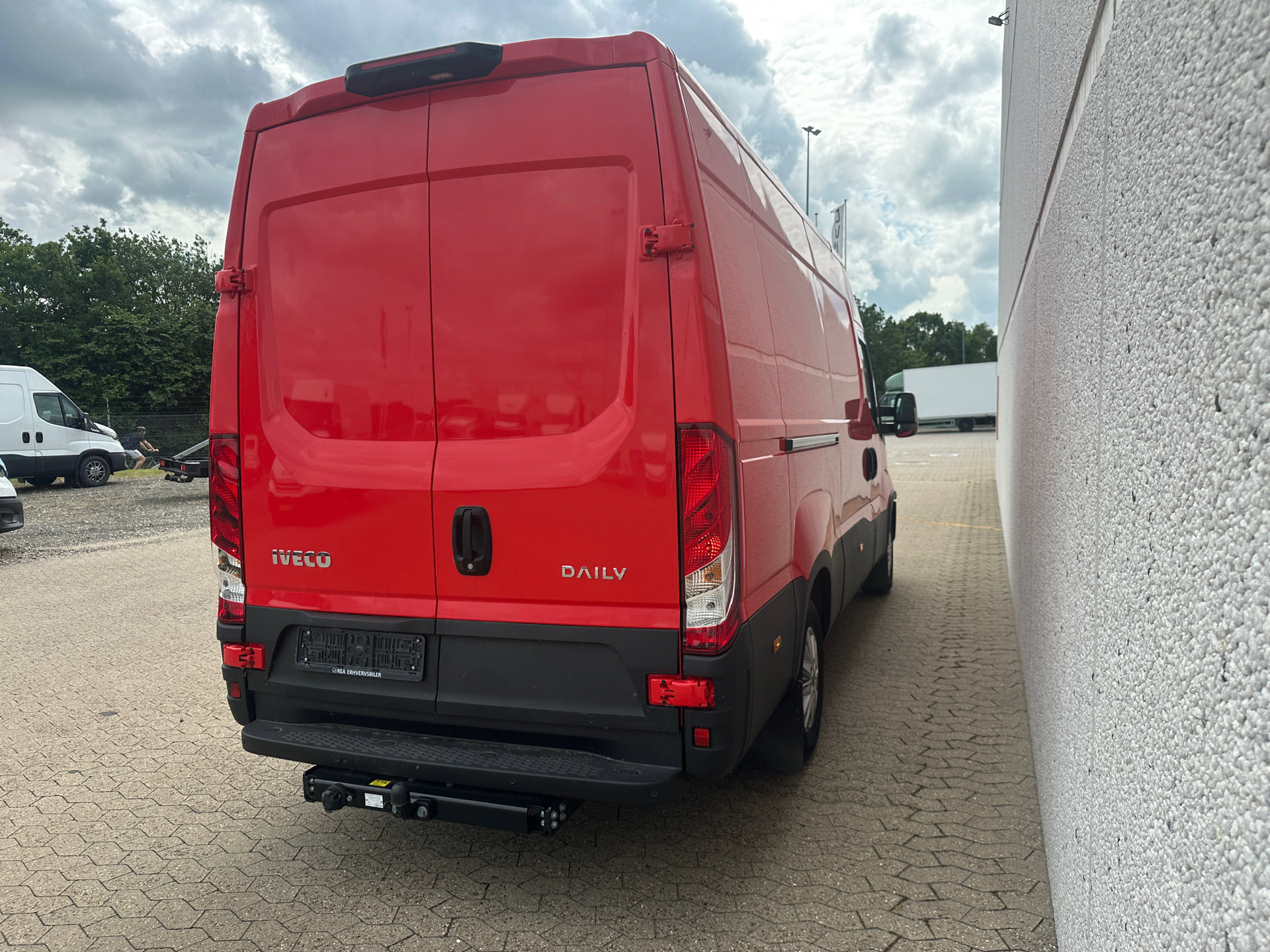 Rød Iveco Daily fra 2025