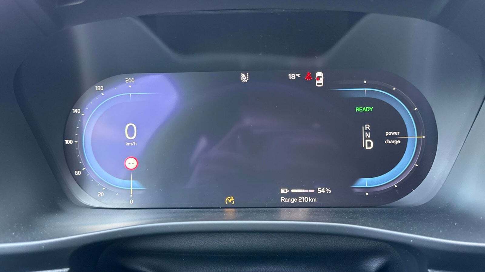 Hvid Volvo XC40 fra 2024