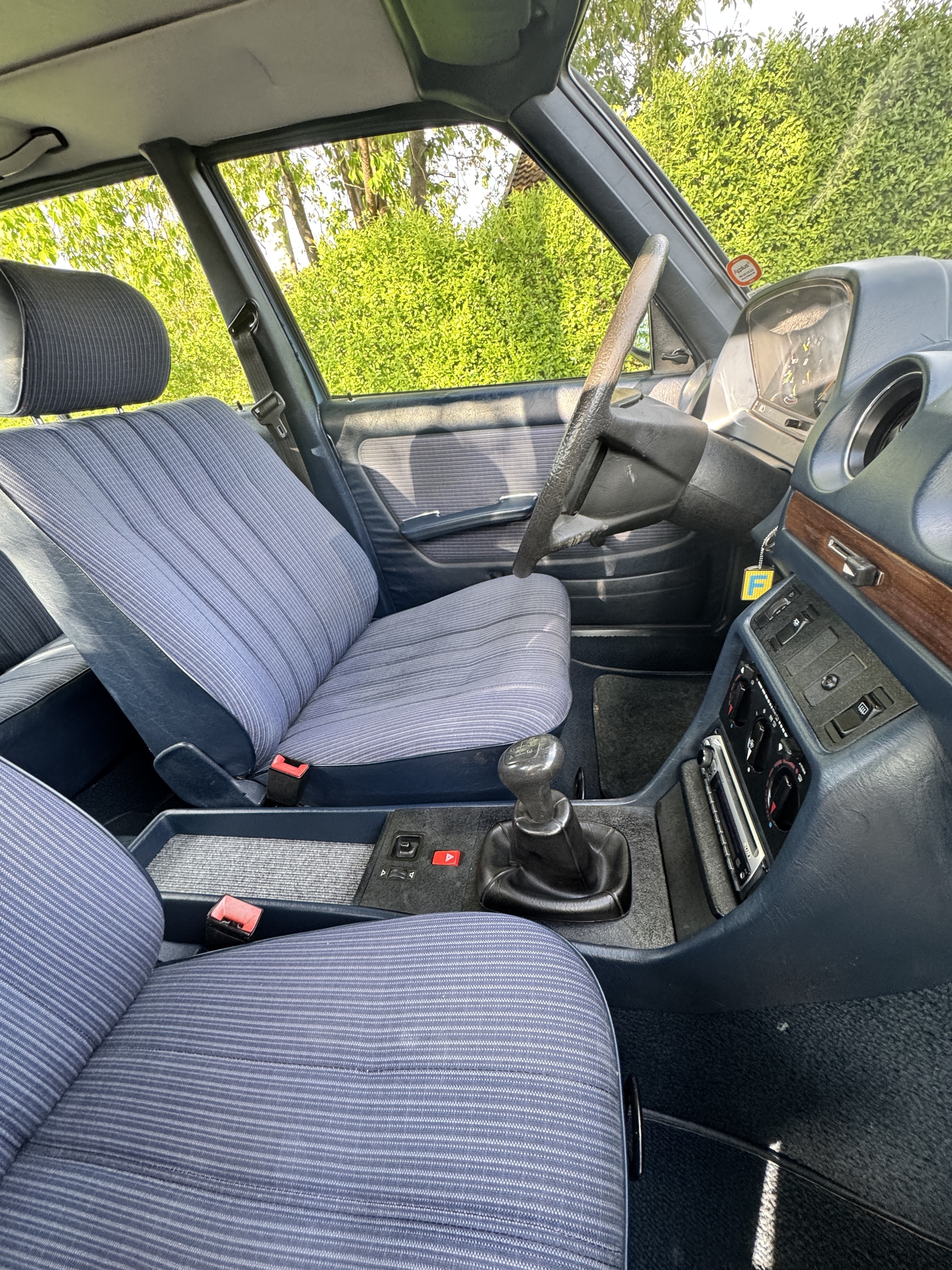 undefined Mercedes 230 fra 1984