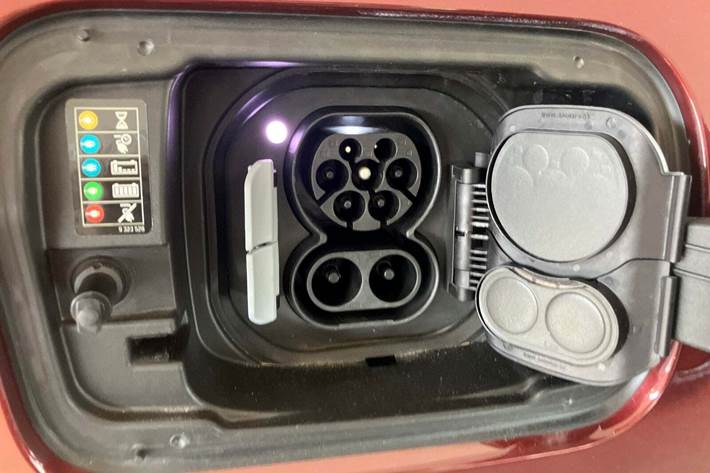 Grå BMW iX3 fra 2024