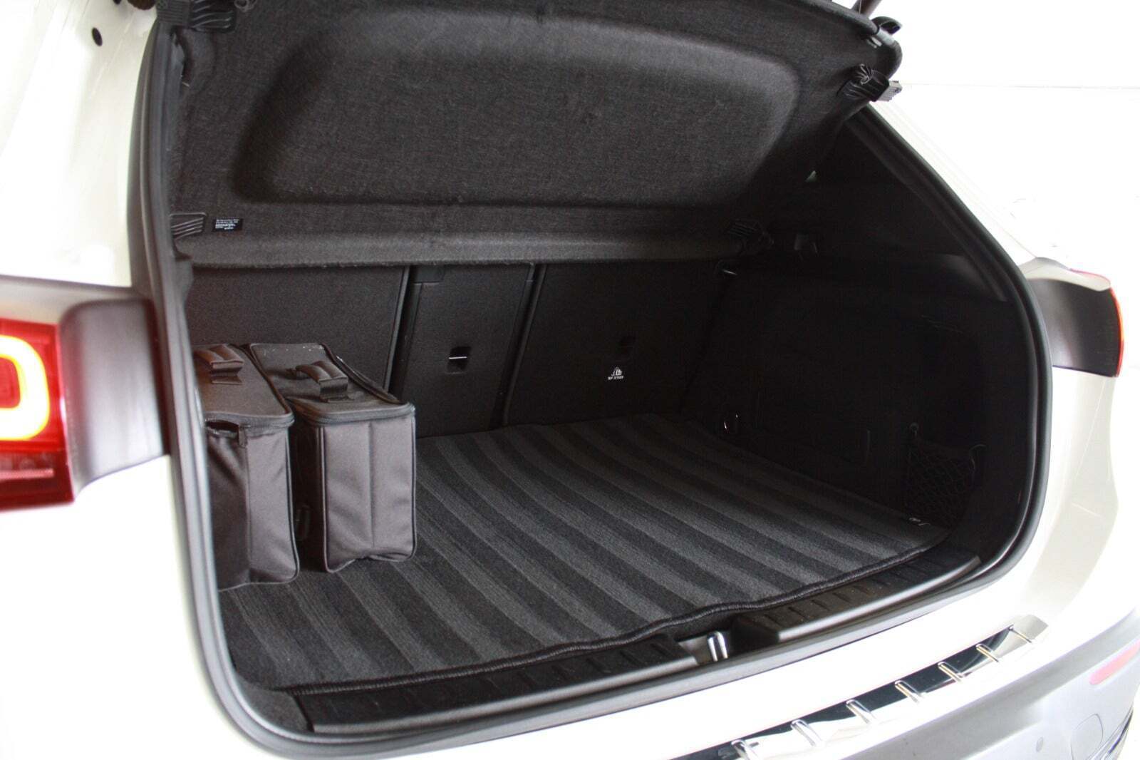 Sort Mercedes EQA250 fra 2022