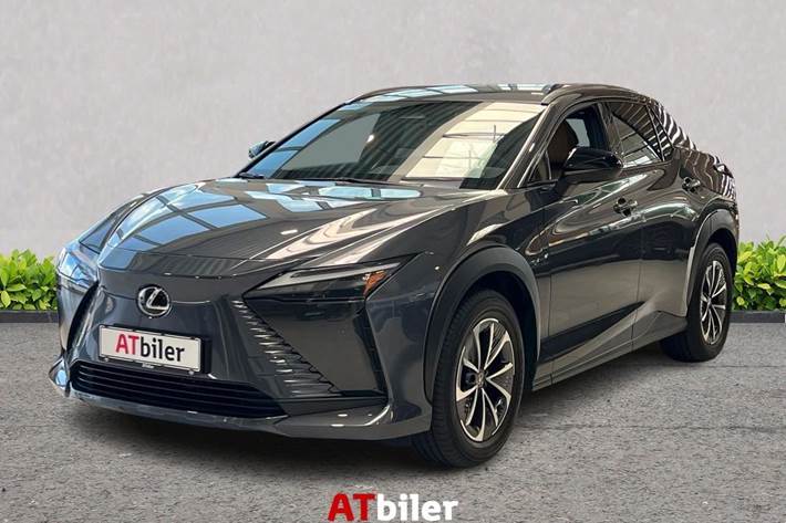 Sort Lexus RZ fra 2024 set udefra