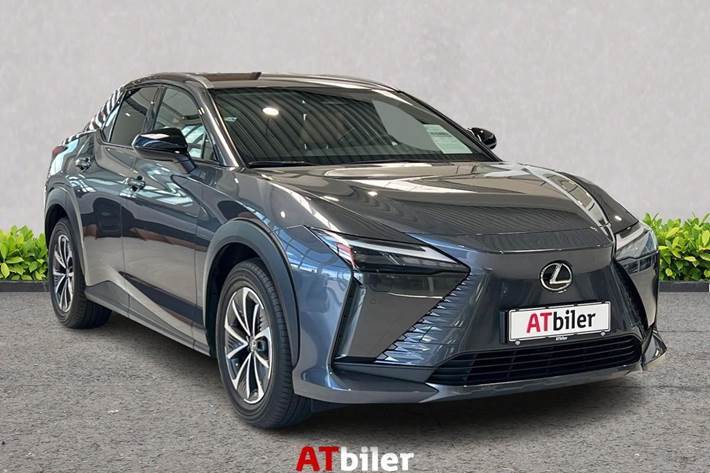 Sort Lexus RZ fra 2024 set udefra