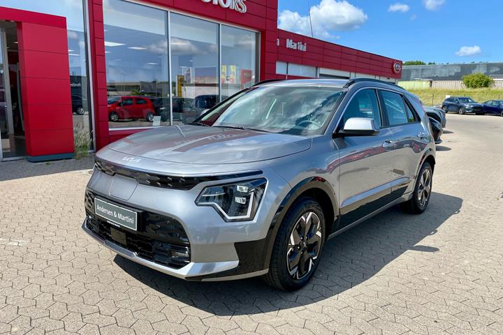 Grå Kia Niro EV fra 2025 set udefra