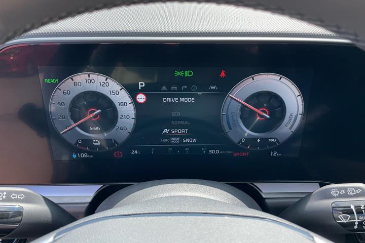 Grå Kia Niro EV fra 2025