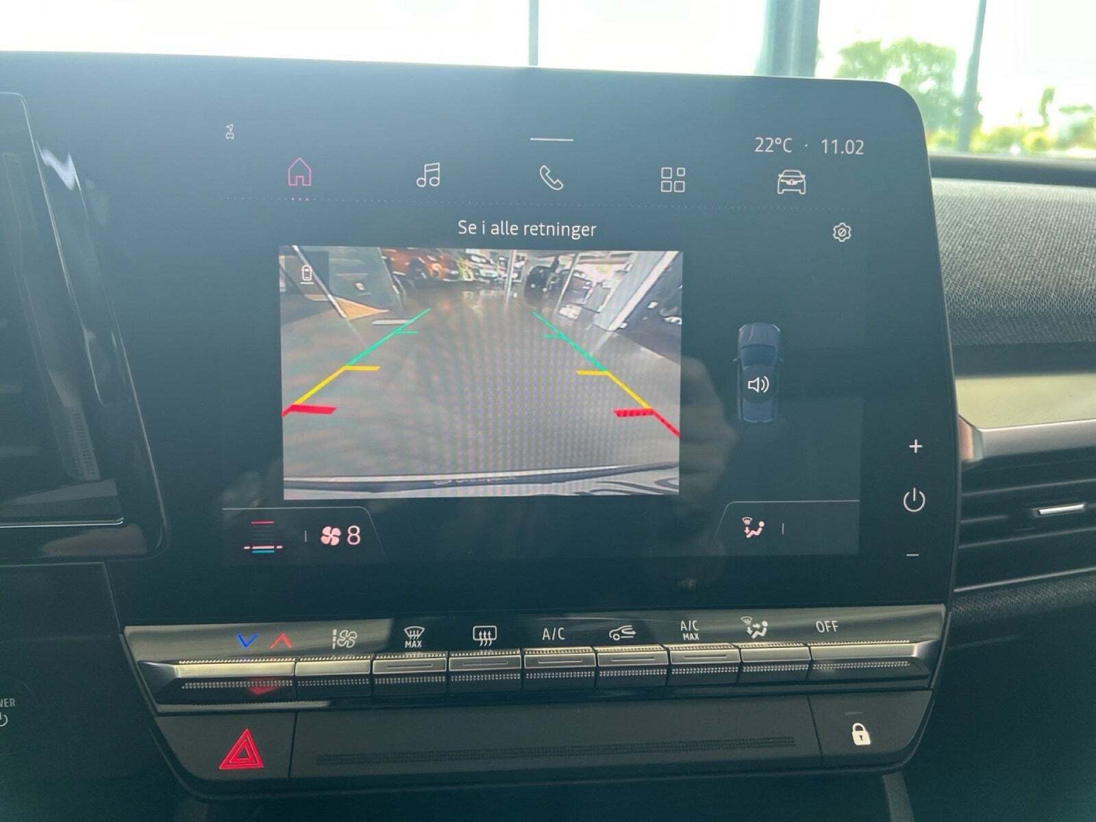 Hvid Renault Megane E-Tech fra 2022