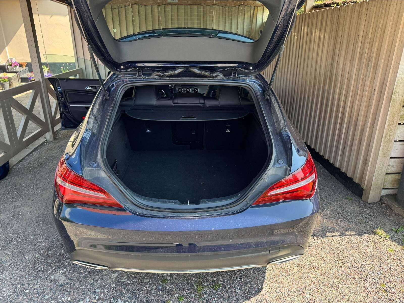 Sort Mercedes CLA200 d fra 2017