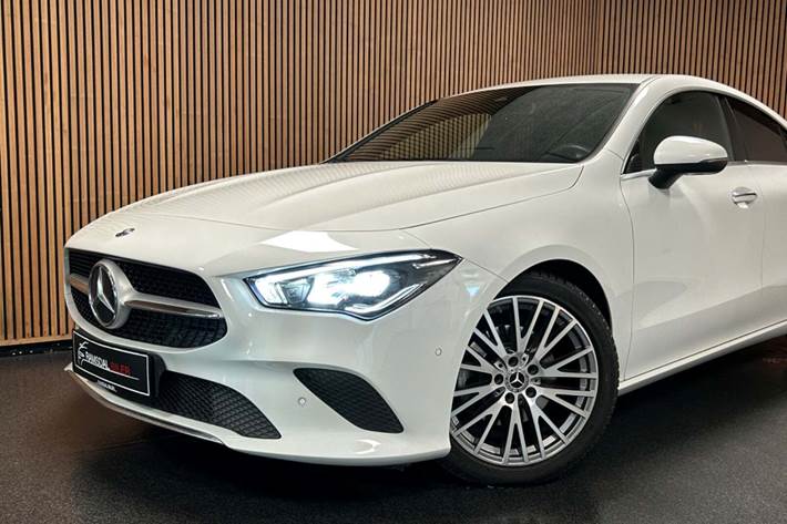 Hvid Mercedes CLA200 fra 2020