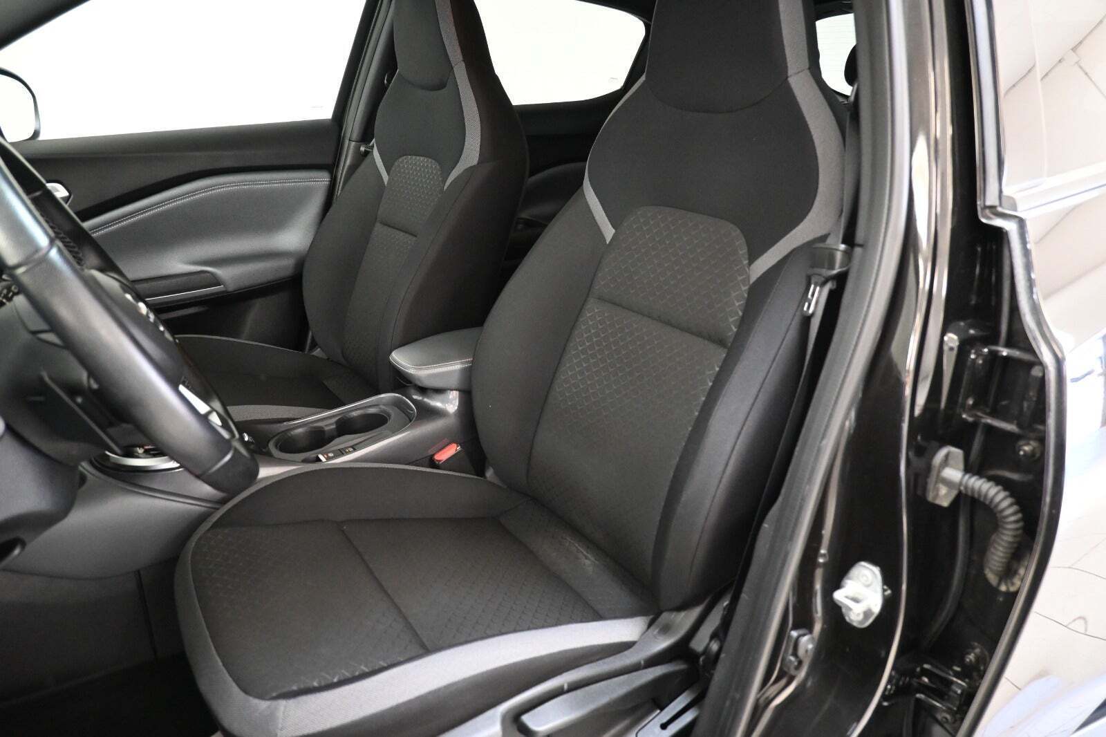 Sort Nissan Juke fra 2021