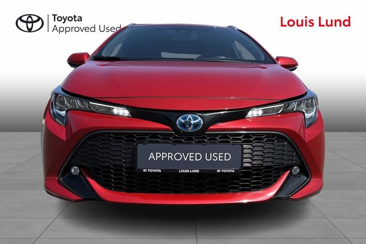 Rød Toyota Corolla fra 2019