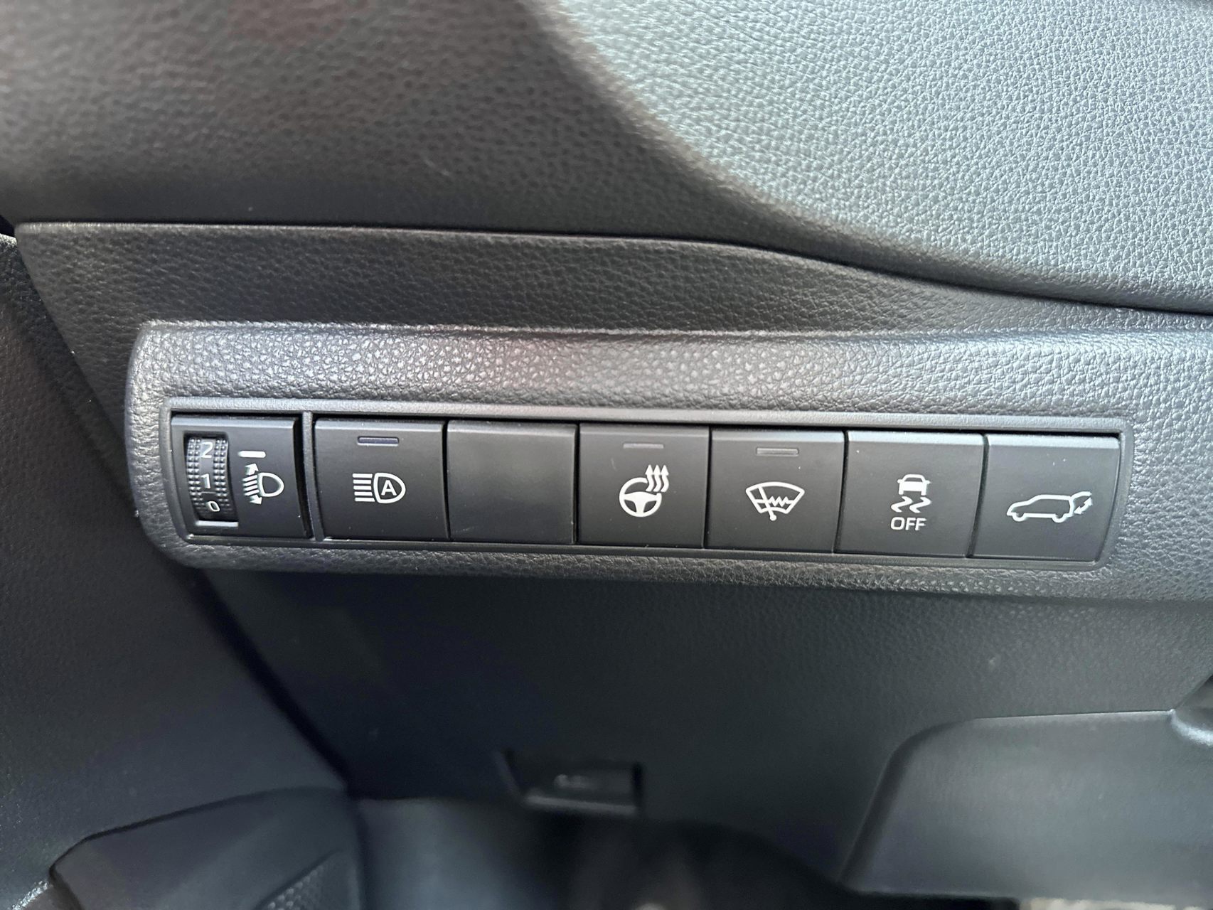 Rød Toyota Corolla fra 2019