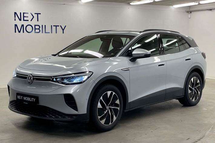 Sølv VW ID.4 fra 2023 set udefra