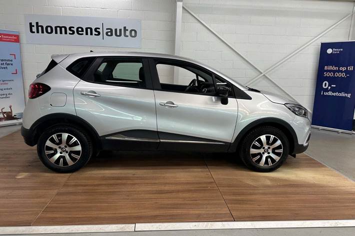 Sølv Renault Captur fra 2019