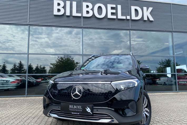 Sort Mercedes EQB250+ fra 2024