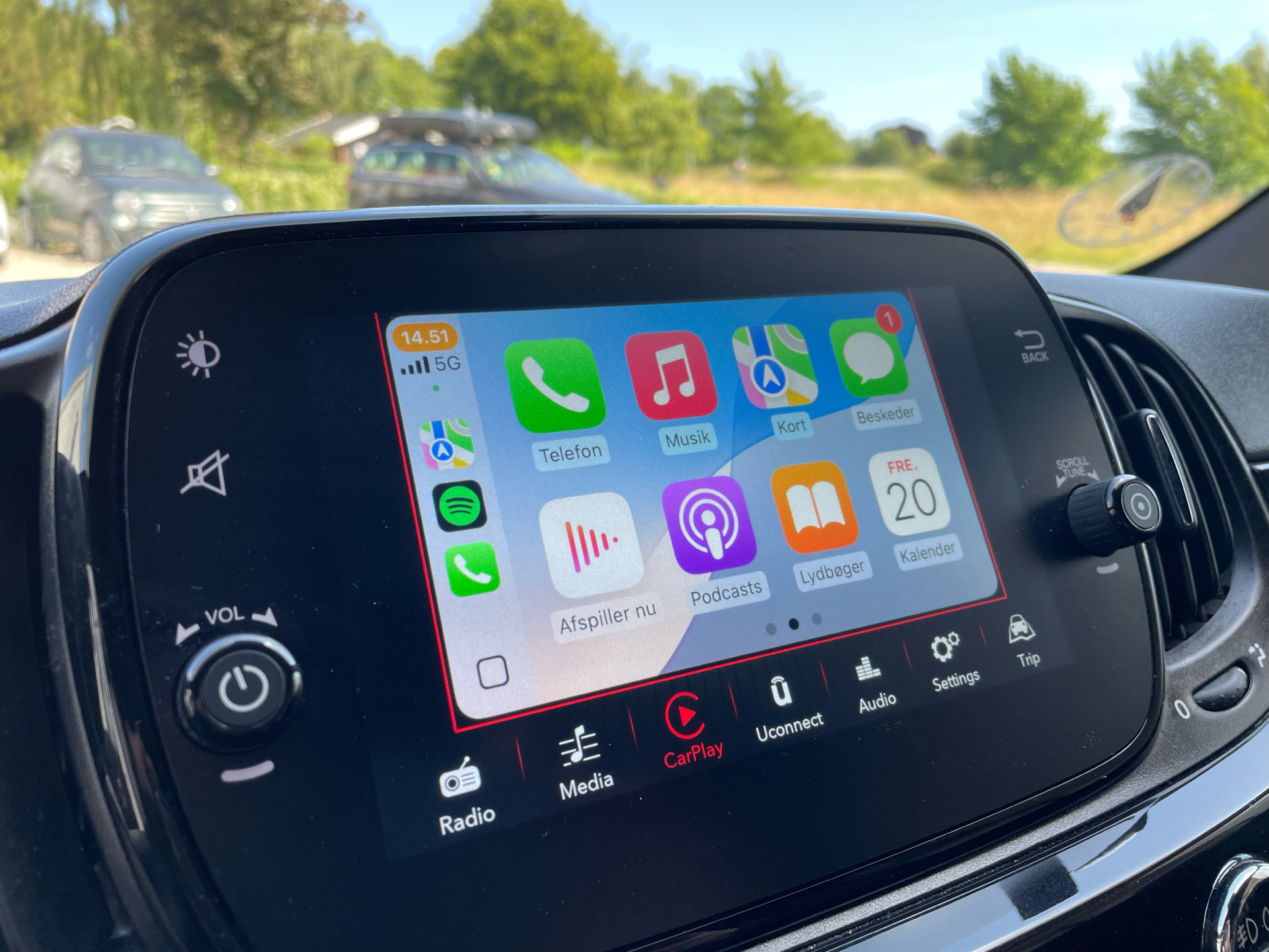 Sort Fiat 500 fra 2023