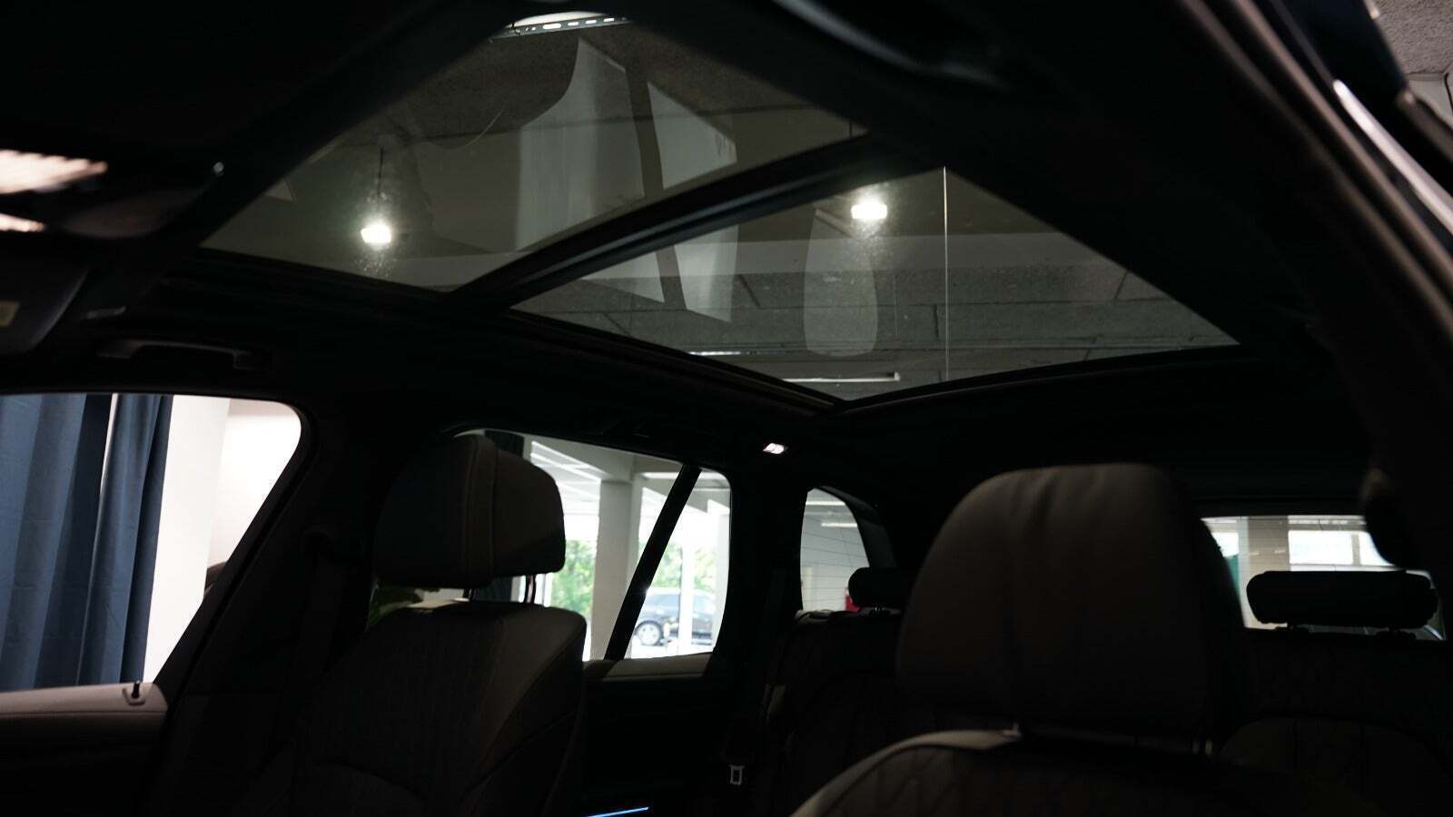 Sort BMW X5 fra 2021