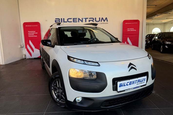 Hvid Citroën C4 Cactus fra 2015 set udefra