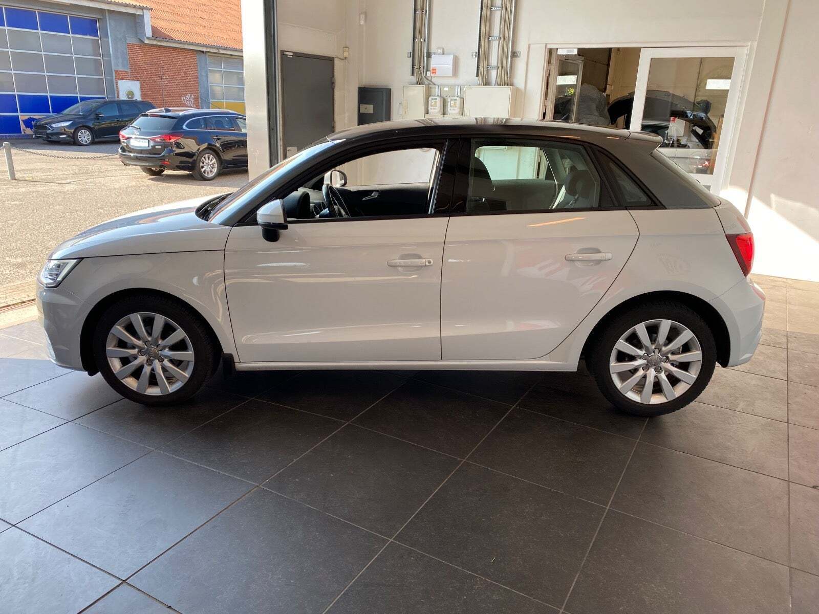 Audi A1