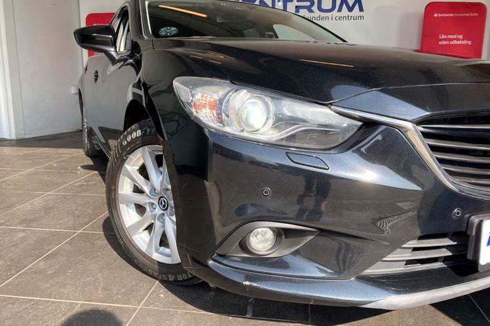Sort Mazda 6 fra 2013