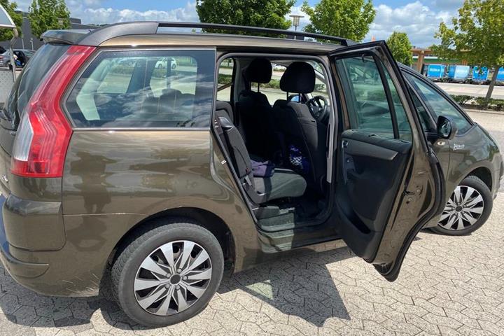 Brun Citroën Grand C4 Picasso fra 2013