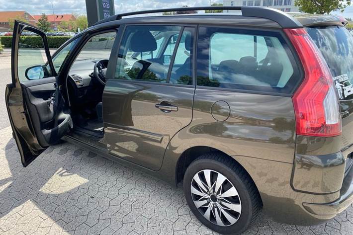 Brun Citroën Grand C4 Picasso fra 2013