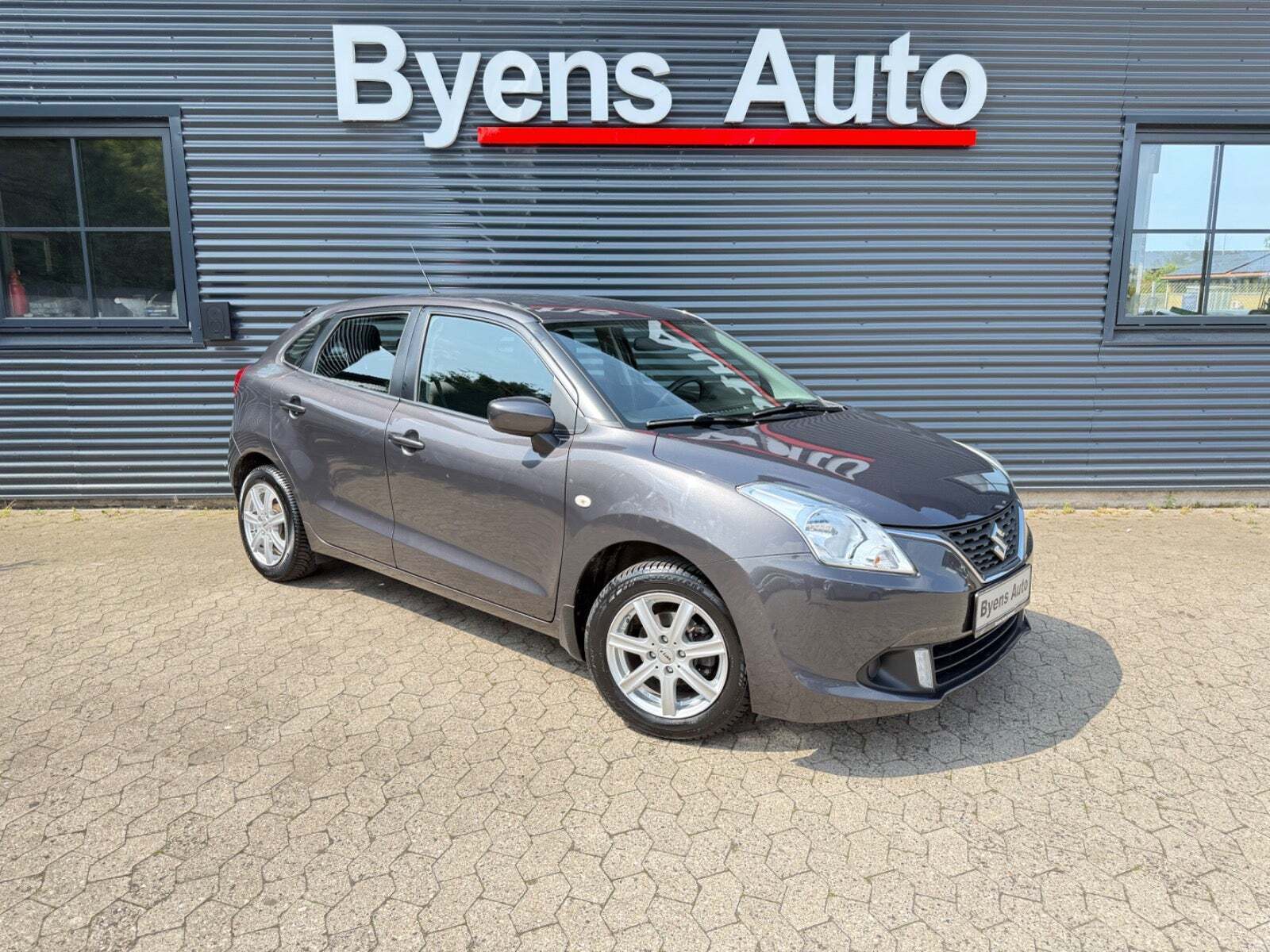 undefined Suzuki Baleno fra 2016 set udefra