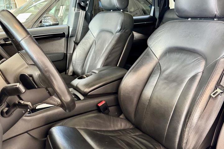 undefined Audi Q7 fra 2011