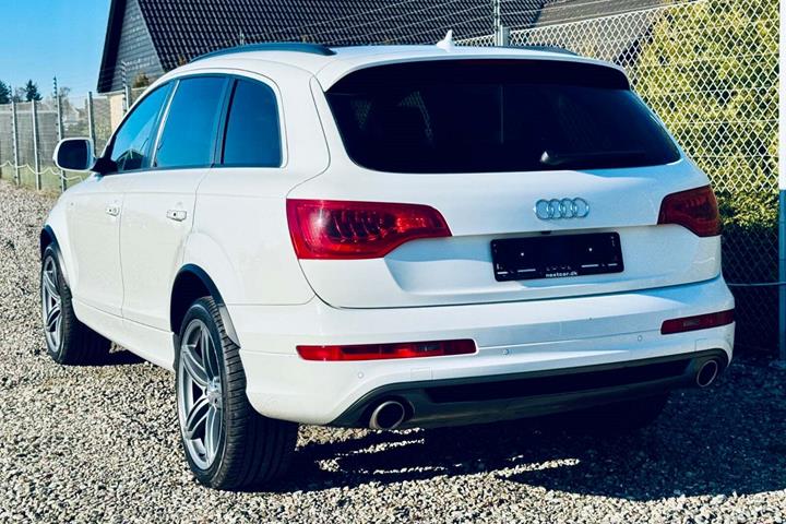 undefined Audi Q7 fra 2011
