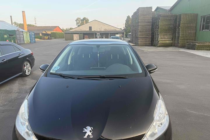 undefined Peugeot 208 fra 2013