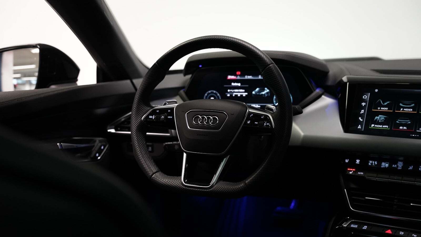 Sort Audi e-tron GT fra 2023