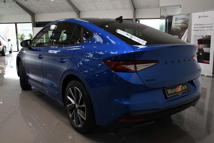 Blå Skoda Enyaq fra 2025